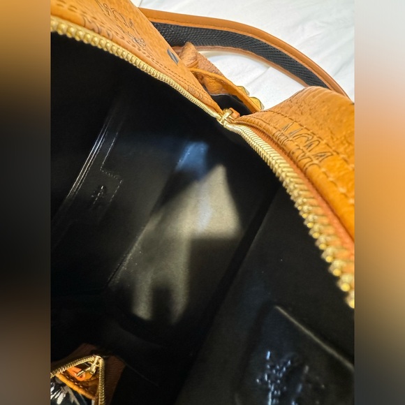 MCM STARK SIDE STUDS BACKPACK IN VISETOS - Picture 12 of 16